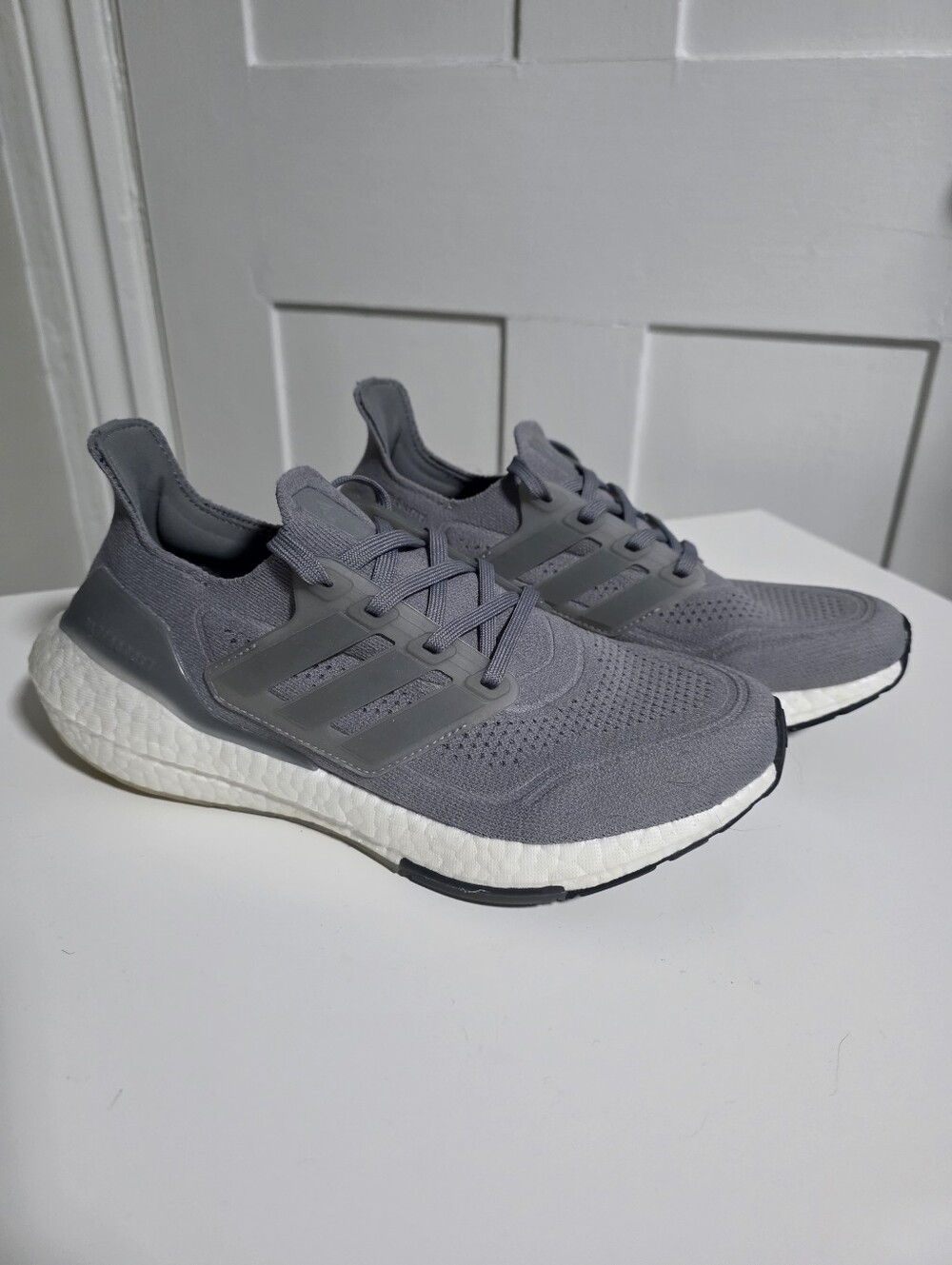 ADIDAS Ultraboost 21 Sneakers Grey sz 8.5 W